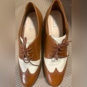 Cole Haan Leather Shoe Brown And White Saddle Oxfords 9.5B